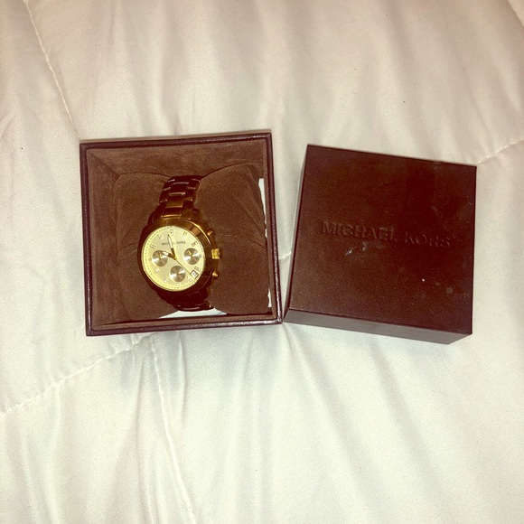 MK watch - Picture 1 of 2